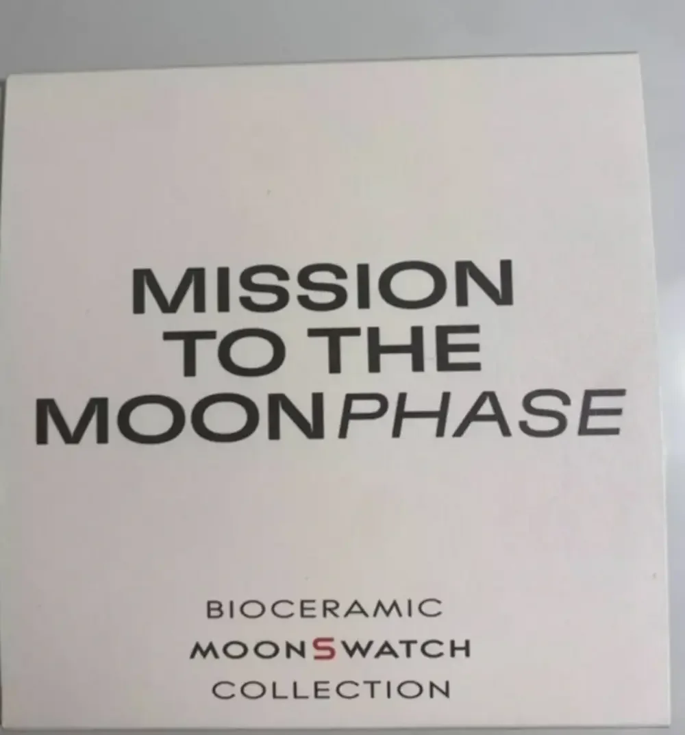 Omega x Swatch Mission to the Moonphase “Snoopy” bioceramic White